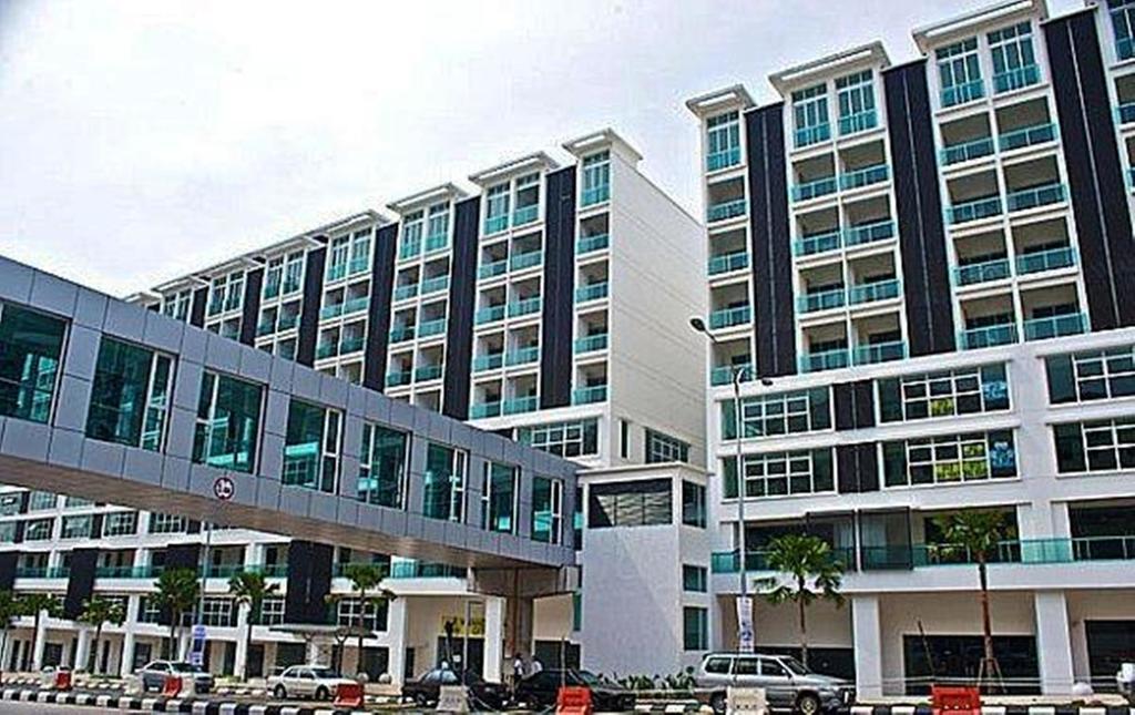 Damas Suites & Residences Kuala Lumpur Esterno foto